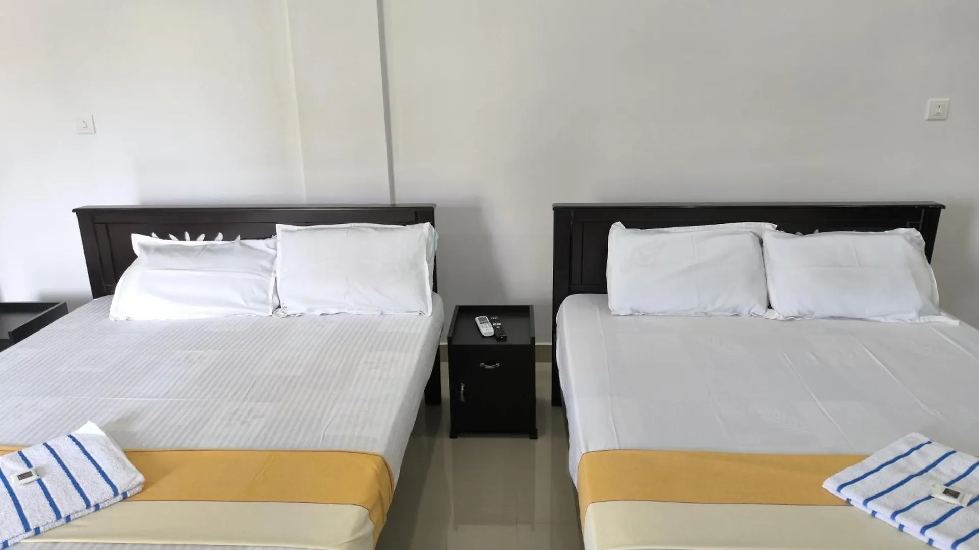 Sr Residency Villa Kollam Lodge